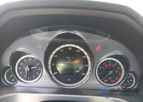 2010 Mercedes-Benz E 350 z USA, uszkodzony, nr VIN WDDHF5GB9AA044490